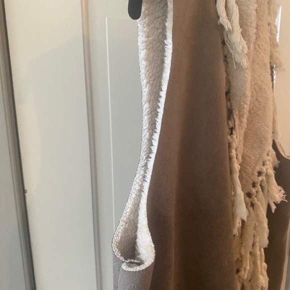 Shabby hippy vest - Picture 3 of 5